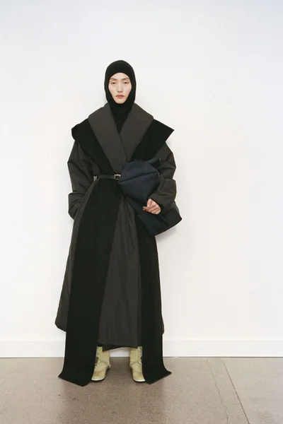 Look 24